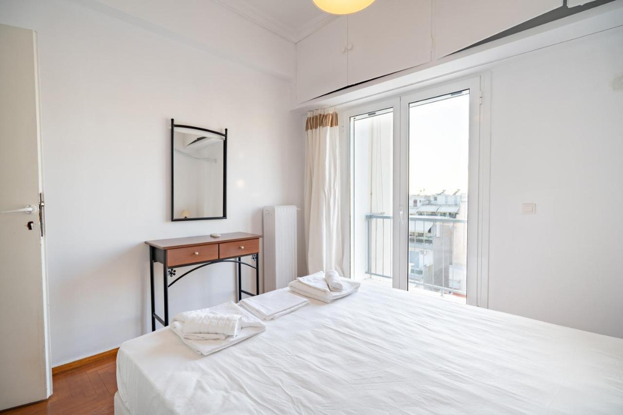 Dimotiko Theatro Metro St. 1 Bedroom 4 Pers. Flat 比雷埃夫斯 外观 照片